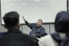 Dosen Komunikasi UMM:...