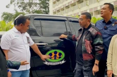 Bantuan Food Truck ke...