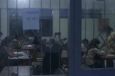 Sekolah Jam 5 Pagi,...