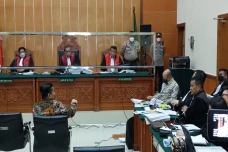 Jadi Saksi Ahli, Purnawirawan...