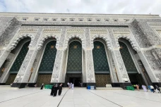 Arab Saudi Terapkan...