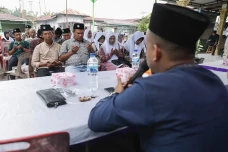 Kembangkan Keilmuan,...
