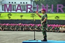 7 Kolonel Marinir yang...