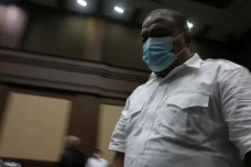 Geledah Kantor PDAM...