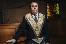 10 Komunitas Misterius...