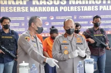 Musnahkan 7,3 Kg Sabu,...
