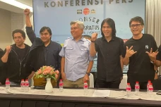 Konser Bersratus Digelar...