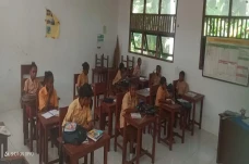 Tidak Ada Ruangan dan...