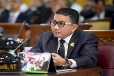 DPRD Bakal Panggil 2...