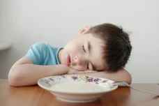 Mengajarkan Anak Puasa...
