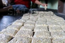 Perajin Tahu Tempe di...