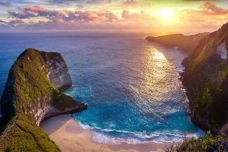 Pantai Kelingking Nusa...