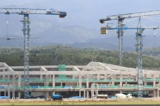 Kelola Bandara Kediri...