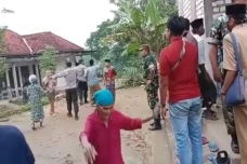 Mencekam! Kericuhan...