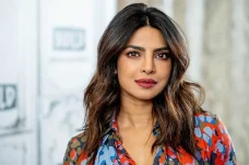 Priyanka Chopra Tinggalkan...