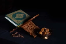 Ramadan sebagai Bulan...