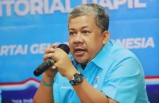 Fahri Hamzah Kecewa...