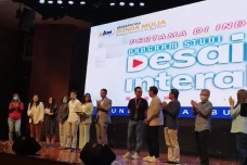 Pertama di Indonesia,...