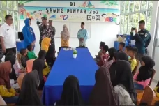 Demi Anak-anak di Pulau...