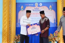Berbagi Berkah Ramadan,...
