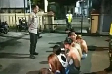 Pesta Miras di Bulan...