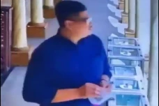 Video Aksi Pria Ganti...