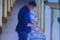 Polisi Selidiki Aksi...