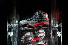 Fantastis! Sepatu Kets...