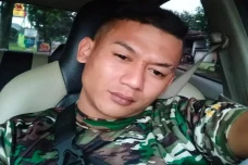 Garang Berseragam TNI...