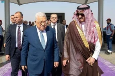 Presiden Palestina Tiba...