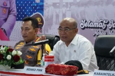 Tinjau Tol Kalikangkung,...