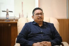 Kemenkominfo dan Opsel...