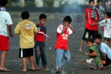 Malam Takbiran, Warga...