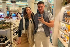 Jessica Iskandar Operasi...