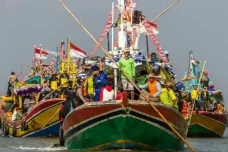 Tradisi Syawalan di...