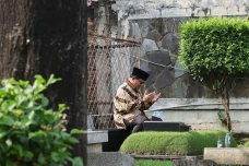 Momen Prabowo Ziarah...
