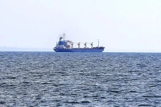 Sita Kapal di Teluk...