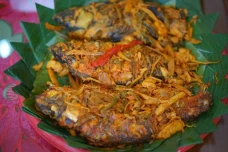 5 Makanan Khas Danau...