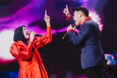 Salma dan Rony Berhasil...