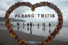 Target 300 Ribu Orang,...