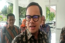 Bima Arya Temui Heru...