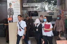 Kasus Penganiayaan D,...