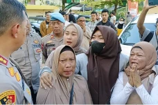 Tangis Haru Keluarga...