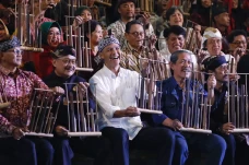 Ganjar Mendapat Gelar...