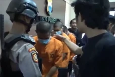 3 Pemuda Nekat Bobol...