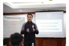 Mengenal Afif Kurniawan,...