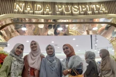 Perluas Pasar, Selebgram...