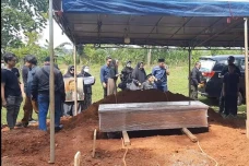 Jenazah Eeng Saptahadi...