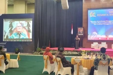 Inisiatif DPD untuk...