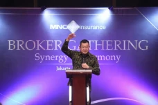Pacu Semangat di Broker...
